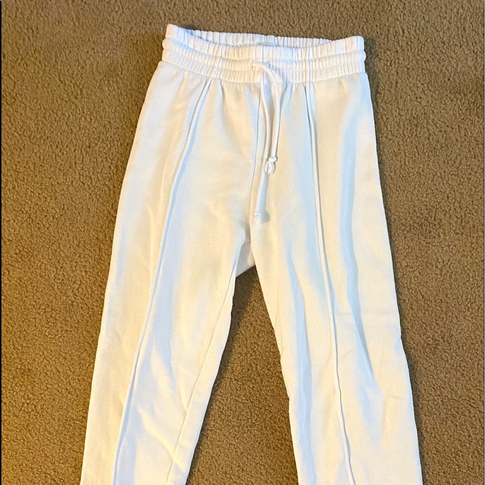 White fashionable sweatpants!